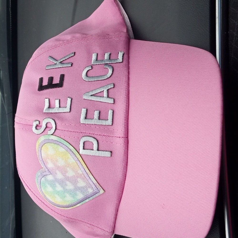 Custom snapbacks